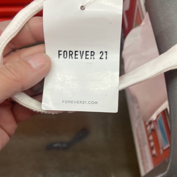 NWT FOREVER 21 WHITE SZ SMALL ADJUSTABLE SPAGHETTI STRAP AND SNAPPING LEOTARD - Picture 6 of 6